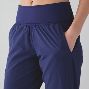 Lululemon Athletica Blue Om Pant - Size 6